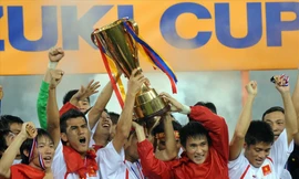 Chiếc cúp vàng lịch sử tuyển Việt Nam vô địch AFF Cup 2008 giờ ra sao?