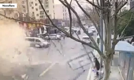 Khoảnh khắc nhà hàng nổ tung khiến 3 người nhập viện