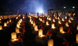 Hơn 11.000 ngọn nến tri ân các anh hùng, liệt sỹ 