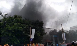 Đám cháy xảy ra khoảng 14h chiều ngày 11/5.