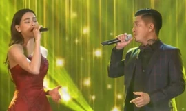Tuấn Hưng và Hồ Ngọc Hà tái hợp trên sân khấu.