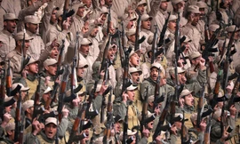 Lực lượng dân quân người Kurd ở Hasaka, đông bắc Syria, trong một cuộc mít tinh vào ngày 23/1. Ảnh: Reuters