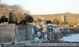 Sông Teifi, nơi thi thể của bé Kiara được tìm thấy. Ảnh: AP