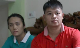 Vợ chồng anh Sơn đã nghi ngờ và xét nghiệm ADN phát hiện nhầm con. Ảnh: Phan Dương.