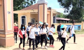 Các thí sinh tại Quảng Trị tham dự kỳ thi THPT Quốc gia 2018.