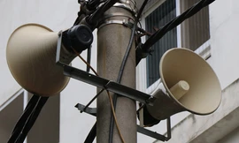 Loa phường từng là phương tiện thông tin hiệu quả với người dân. Ảnh: Võ Hải.