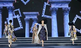 Công bố top 3 Người đẹp Thời trang và Người đẹp Tài năng