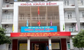 Khởi tố vụ án chồng sản phụ hành hung dã man 2 bác sĩ