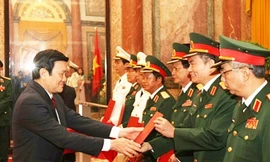 Chủ tịch nước, Thủ tướng được phong tướng cấp nào?