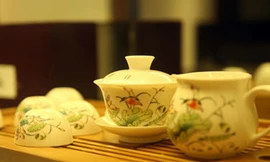 Một chén danh trà