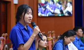 Chủ tịch tỉnh Quảng Nam đối thoại với thanh niên: Cần tiên phong trong chuyển đổi số