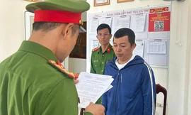 Chế rượu từ cồn y tế 70 độ khiến 2 du khách tử vong, nhân viên pha chế nhà hàng ở Hội An bị bắt giam