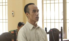 Đi nhậu về, con rể tạt xăng đốt mẹ vợ 