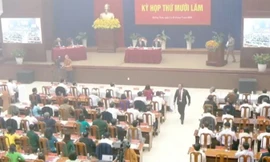 HĐND Quảng Nam phải tạm nghỉ họp vì khói bao trùm hội trường