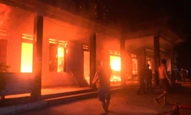 Quảng Nam: Trụ sở UBND xã cháy ngùn ngụt, nhiều tài liệu bị thiêu rụi