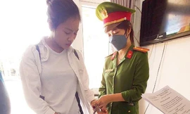 Thua lỗ khi chơi Bitcoin, cô gái lừa đảo gần 1 tỷ đồng của người quen 