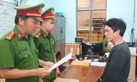 Bắt người đàn ông hiếp dâm, cướp tài sản của người yêu cũ 