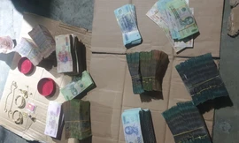 Người chồng bị tạm giữ sau khi vợ báo mất hơn 2,3 tỷ đồng trong két 