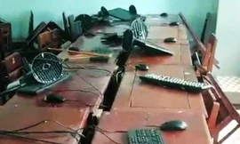 Nhóm học sinh đột nhập trường học, đập phá nhiều tài sản