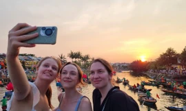 Mê đắm hoàng hôn cực chill giữa lòng Hội An