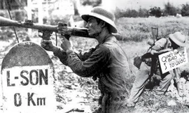 [Mega Story] Tiếng súng đã vang trên bầu trời biên giới