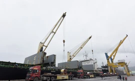 Tập đoàn Hoa Sen kỳ vòng lô hàng tôn đầu tiên xuất khẩu vào thị trường Mỹ trong năm 2019 mở ra những triển vọng mới cho Hoa Sen trong thời gian sắp tới.