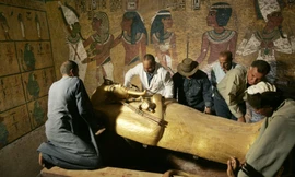 Những bí ẩn đằng sau chiếc mặt nạ vàng của Vua Tut
