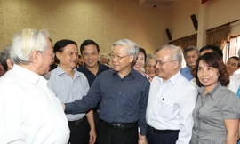 Đại biểu phải gần gũi, tắm mình trong cử tri