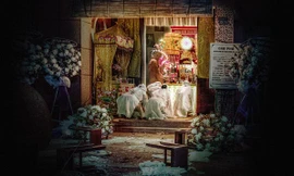 “Đêm tối rực rỡ”: Đôi khi đám tang không phải kết thúc mà là khởi đầu cho bi kịch