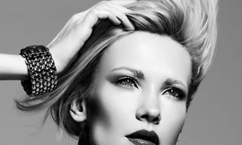 Chân dài quyến rũ trong BST ảnh đen trắng