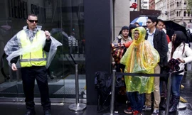 [ẢNH] Cả thế giới háo hức “đón” iPhone 6S và 6S Plus