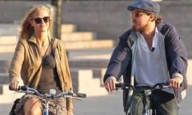 Leonardo DiCaprio thích hẹn hò bằng xe đạp