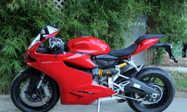 Nhìn gần Ducati 899 Panigale của tài tử Johnny Trí Nguyễn