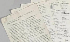 Thư của nhà bác học Einstein trị giá gần nửa triệu USD