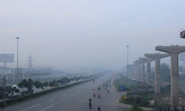 “Mù khô” bao phủ TPHCM vào sáng 21/10.