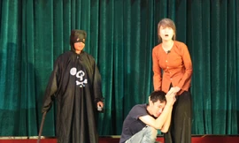 Sự cám dỗ thấp hèn...