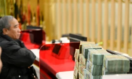 Ngân hàng 'bơm' gần 200.000 tỷ đồng, vì sao doanh nghiệp vẫn khó vay?