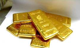 Giá vàng vọt tăng, bất ngờ mức chênh lệch với thế giới 