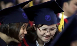 Những cử nhân nhận bằng tại chức đang bị phân biệt đối xử khi tuyển công chức