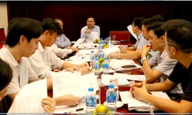 Hội đồng giải thưởng Quả Cầu Vàng năm 2018 họp lần thứ nhất dưới sự chủ trì của Bí thư thường trực T.Ư Đoàn Nguyễn Anh Tuấn.