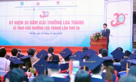 Anh Bùi Quang Huy, Bí thư T.Ư Đoàn, Chủ tịch T.Ư Hội SVVN phát biểu tại lễ trao giải thưởng Loa Thành 2018. Ảnh: Dương Triều.