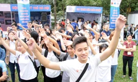 Hàng ngàn sinh viên tham gia ngày hội Tôi yêu Tổ quốc tôi.