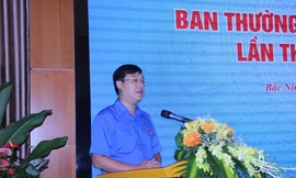 Bí thư thứ nhất T.Ư Đoàn Lê Quốc Phong phát biểu tại hội nghị.