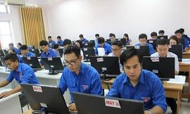 Thí sinh tranh tài tại hội thi tin học trẻ toàn quốc lần thứ 5, năm 2017.