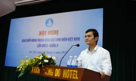 Anh Bùi Quang Huy, Bí thư T.Ư Đoàn, Chủ tịch T.Ư Hội SVVN phát biểu tại Hội nghị BCH T.Ư Hội SVVN lần thứ 2, khóa X. 