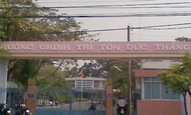 Trường Chính trị TĐT