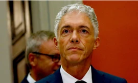 Tổng chưởng lý Thụy Sỹ Michael Lauber bị liên đới khi trợ lý của ông phải hầu tòa vì tội tham nhũng.