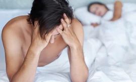 Căng thẳng, mệt mỏi, lo âu... là những nguyên nhân khiến nam giới bị rối loạn cương dương.
