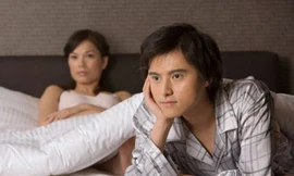 Khổ sở kìm nén vì bị chồng giận và ‘bỏ đói’