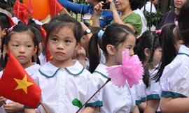 Chạy trường năm "heo vàng" mất vài nghìn USD?